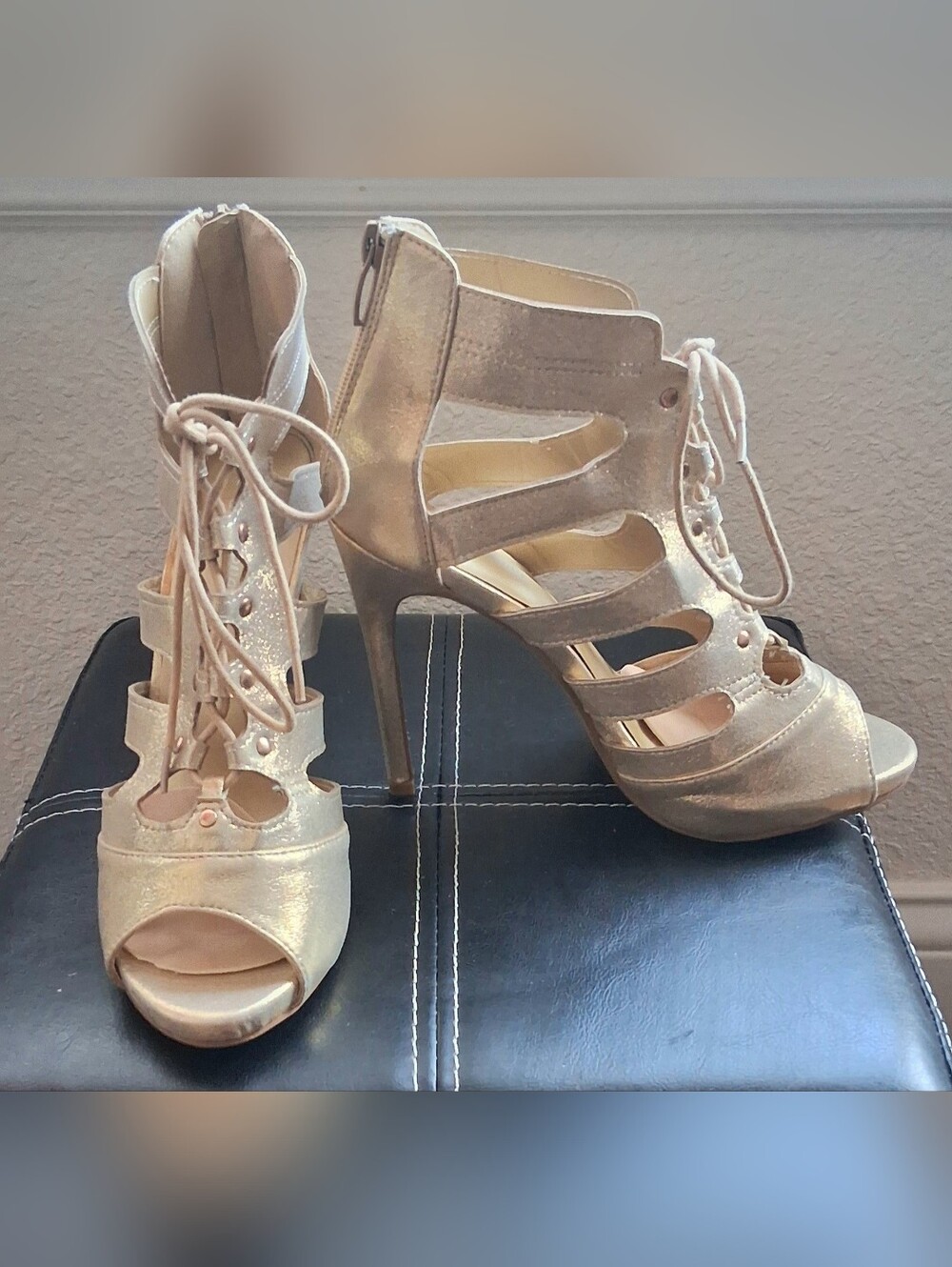 Lace-Up Metallic Open-Toe High Heel Sandals - Gold